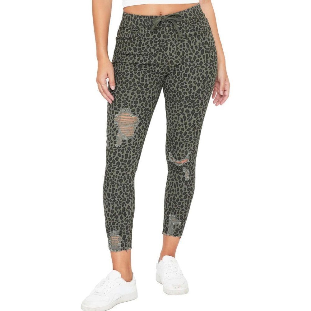 NWT YMI Women's High Rise Distressed Ankle Joggers Olive Cheetah